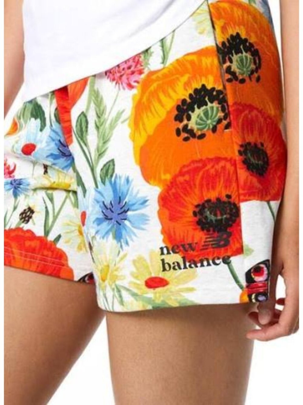 New Balance Shorts Essentials Super Floral Womens Small